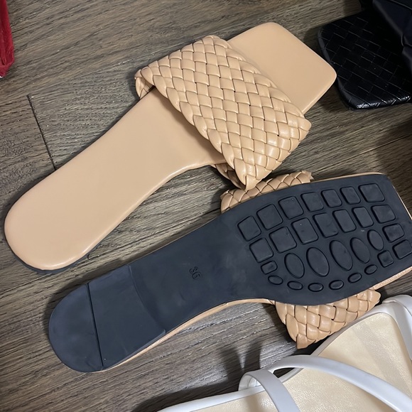 SHEIN shoes - Picture 2 of 5